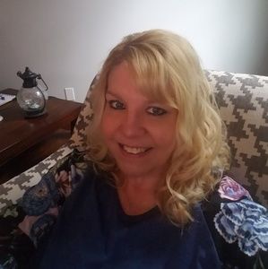 Meet your Posher, Deborah